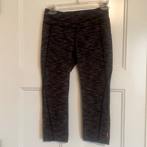 GUC Lucy Capri leggings